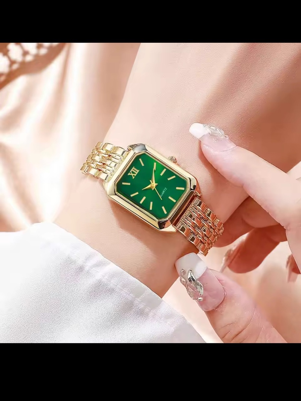 Quartz Gold-Tone Women's Bracelet Watch with Green Dial - Picture 3 of 8